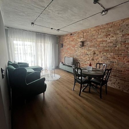 Apartament Z Widokiem Na Stadion Styl Industrialny Jedyny Taki Check In 24 H Poznan Dış mekan fotoğraf