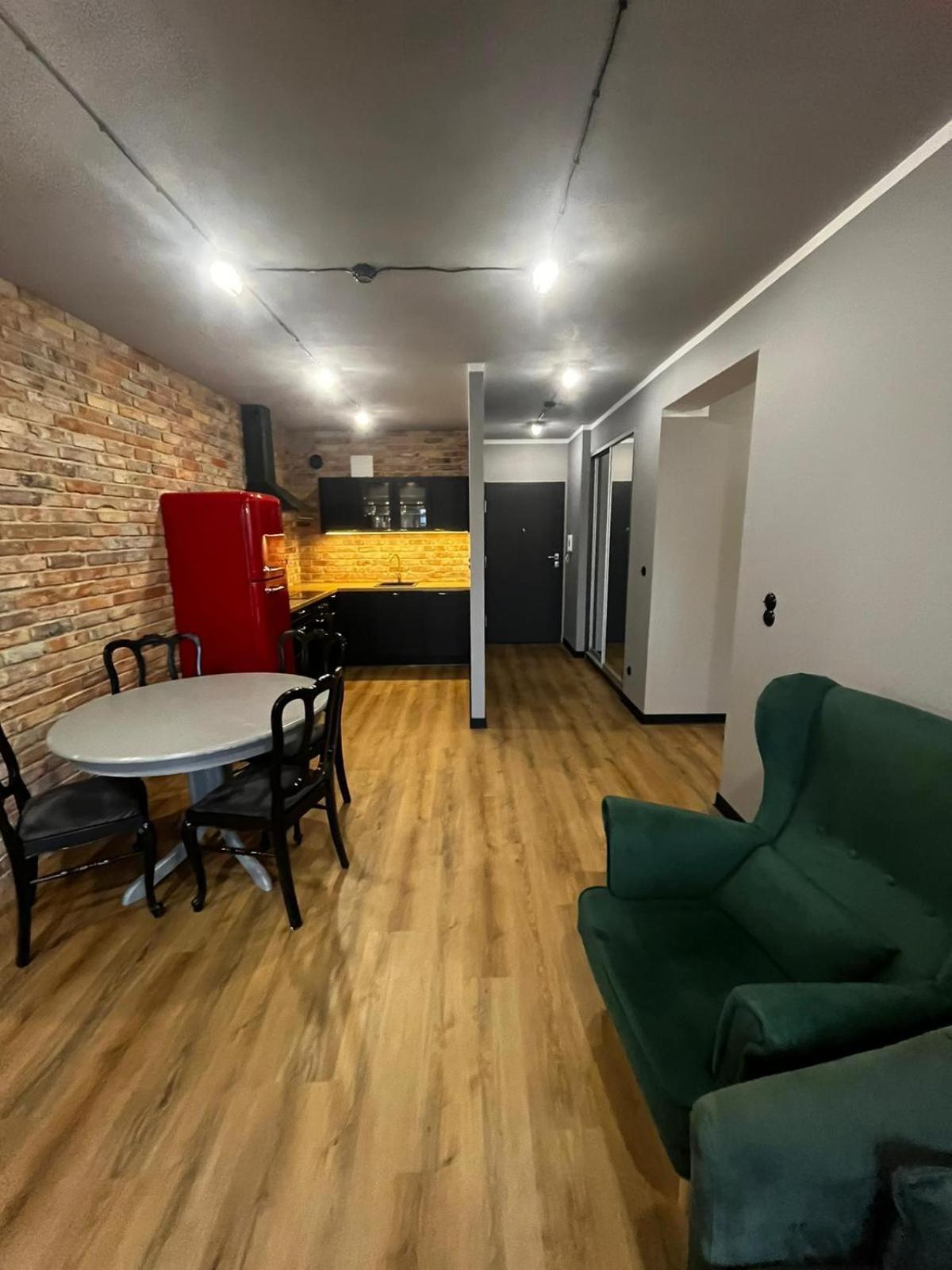 Apartament Z Widokiem Na Stadion Styl Industrialny Jedyny Taki Check In 24 H Poznan Dış mekan fotoğraf